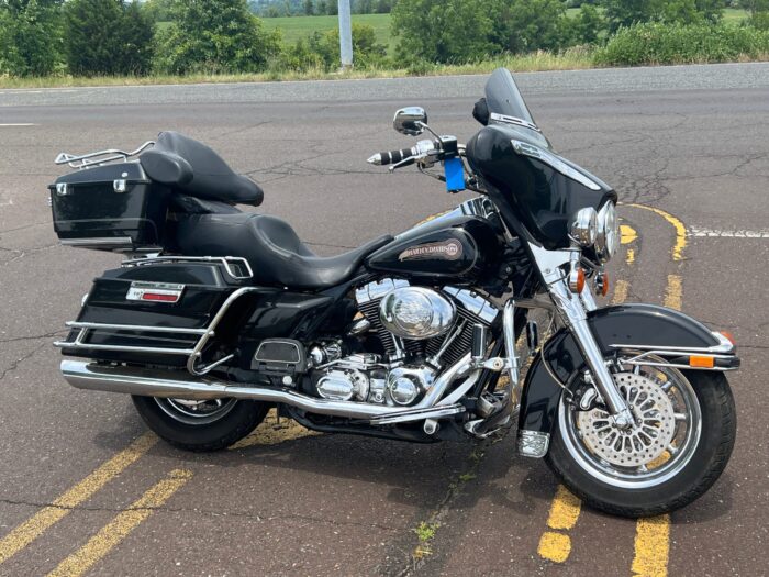2006 Harley Davidson Touring Electra Glide Classic FLHTCI 6-Speed Chromed Out true Duals and Many Extras! $7,995