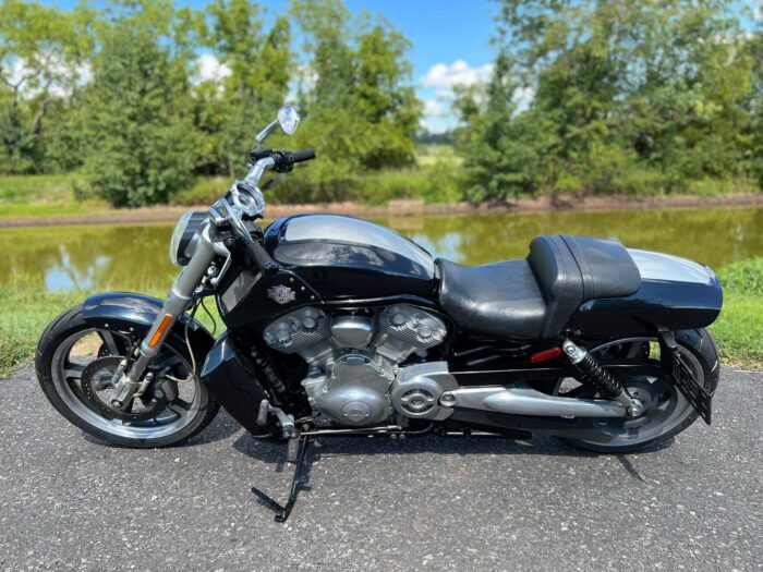 2013 Harley-Davidson V-Rod VROD Muscle VRSCF 23,345 Miles! w/ Extras! 1250cc - $9,995