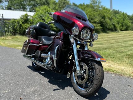 2015 Harley-Davidson Touring Electra Glide Ultra Limited FLHTK One-Owner Chrome Front End & Extras! $14,995
