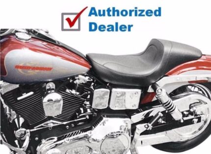Mustang One-Piece Fastback Seat 1996-2003 Harley-Davidson Dyna Superglide 75439