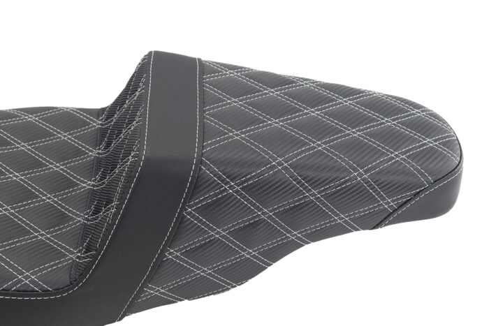 Saddlemen Silver Lattice Stitch Carbon Fiber Gripper Step Up Seat Harley Touring