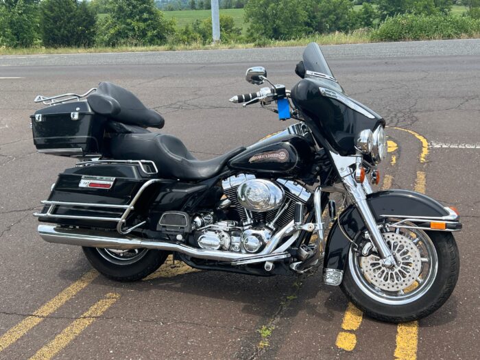 2006 Harley Davidson Touring Electra Glide Classic FLHTCI 6-Speed Chromed Out true Duals and Many Extras! $7,995