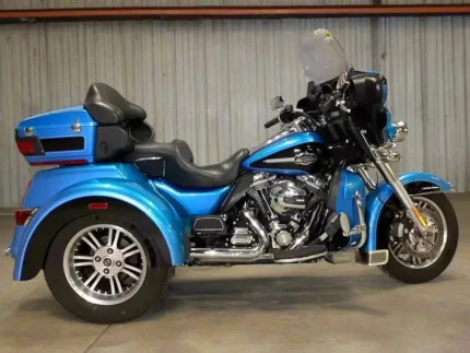 2011 Harley-Davidson Triglide Ultra Classic FLHTCUTG Trike $19,995 (In Transit)