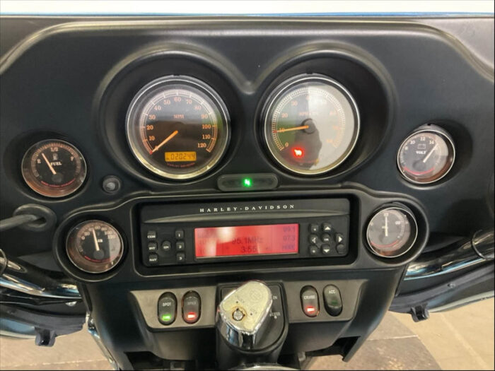 2011 Harley-Davidson Triglide Ultra Classic FLHTCUTG Trike $19,995 (In Transit)