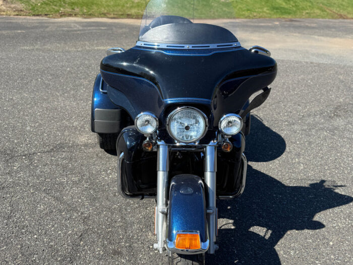 2012 Harley-Davidson Triglide Ultra Classic FLHTCUTG Trike One Owner w/ only 10K Miles!