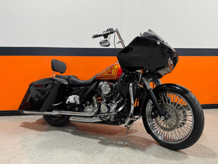2013 Harley-Davidson Road Glide Custom Paint Tons of Extras 103"