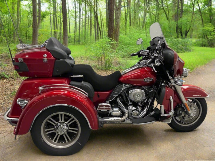 2013 Harley-Davidson Triglide Ultra Classic FLHTCUTG Trike One Owner w/ Only 17,235 Miles!
