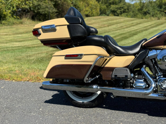 2014 Harley-Davidson Touring Electra Glide Ultra Limited FLHTK Clean Carfax w/ Extras! $11,500