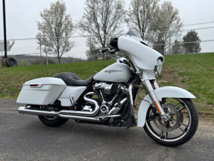 2017 Harley-Davidson Street Glide Special FLHXS Stage IV Screamin' Eagle 114" Big Bore!