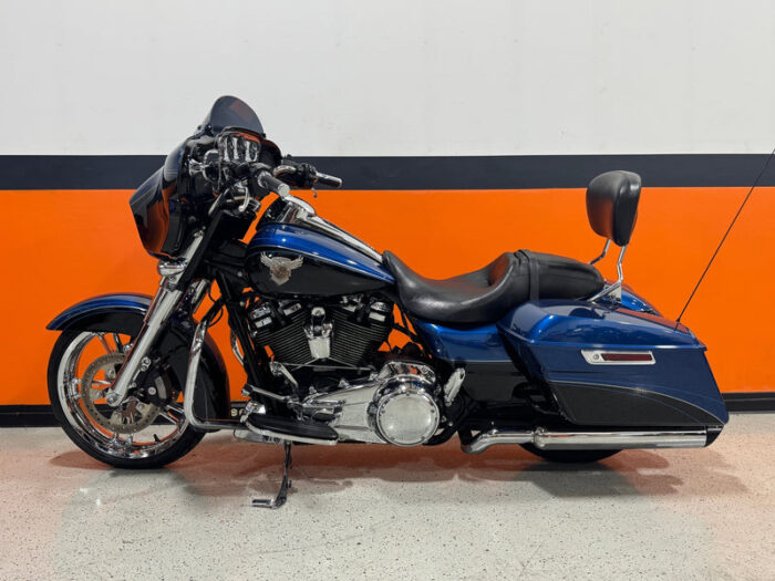 2018 115th Anniversary Harley-Davidson Screamin' Eagle CVO Street Glide FLHX One Owner Low Miles Upgrades