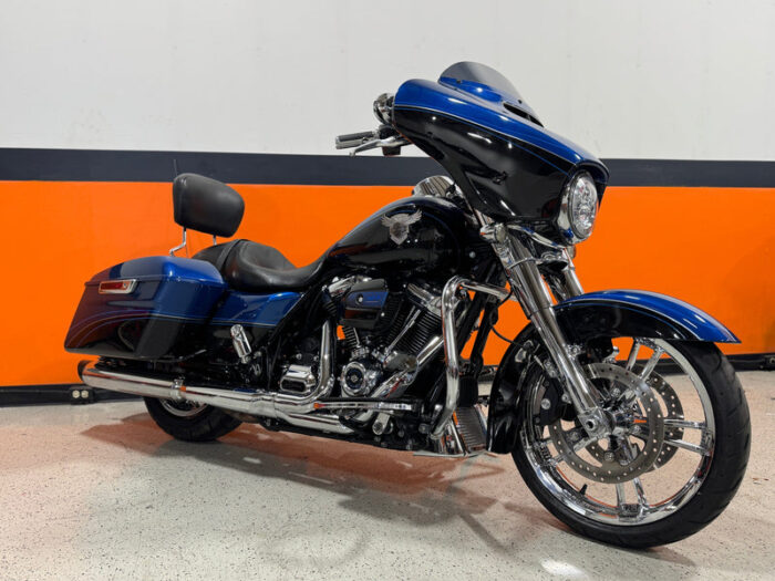 2018 115th Anniversary Harley-Davidson Screamin' Eagle CVO Street Glide FLHX One Owner Low Miles Upgrades