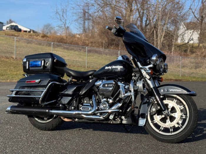 2019 Harley-Davidson Touring Electra Glide Ultra Classic FLHTCU M8 w/ Extras! (Sneak Peek Deal))
