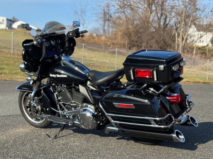 2019 Harley-Davidson Touring Electra Glide Ultra Classic FLHTCU M8 w/ Extras! (Sneak Peek Deal))