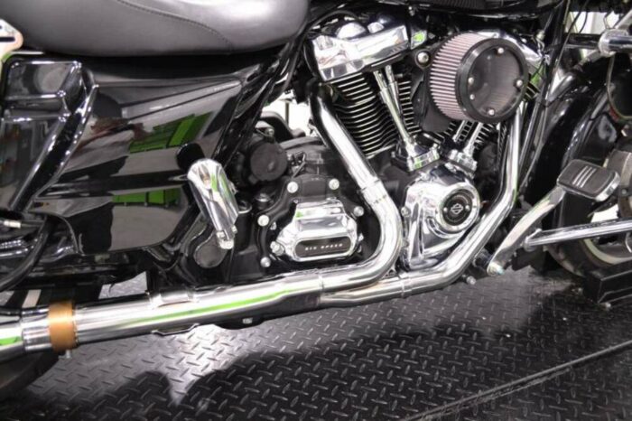 FuelMoto SP Jackpot Exhaust Header Pipe Steel 2-1-2 Crossover Harley Touring 17+