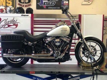 Thunderheader X-Series 2 Into 1 Chrome Exhaust System Pipes Harley Softail 18+